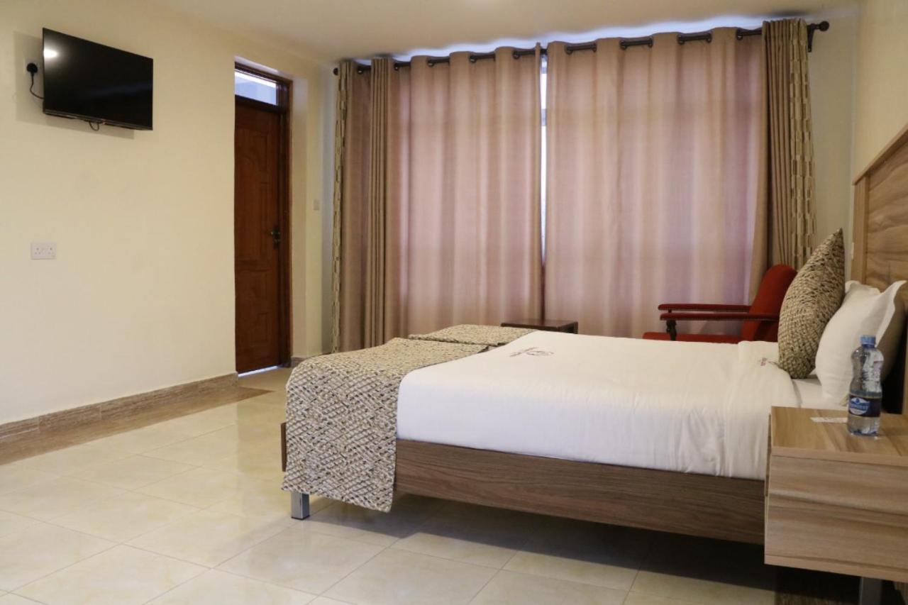 Paraiso Gardens Hotel Wote ภายนอก รูปภาพ